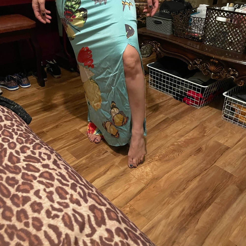 Blue 100% silk skirt with butterflies, gently used